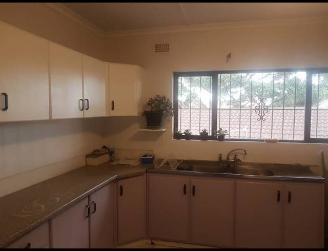 4 BEDROOM PROPERTY TO RENT IN BLUFF